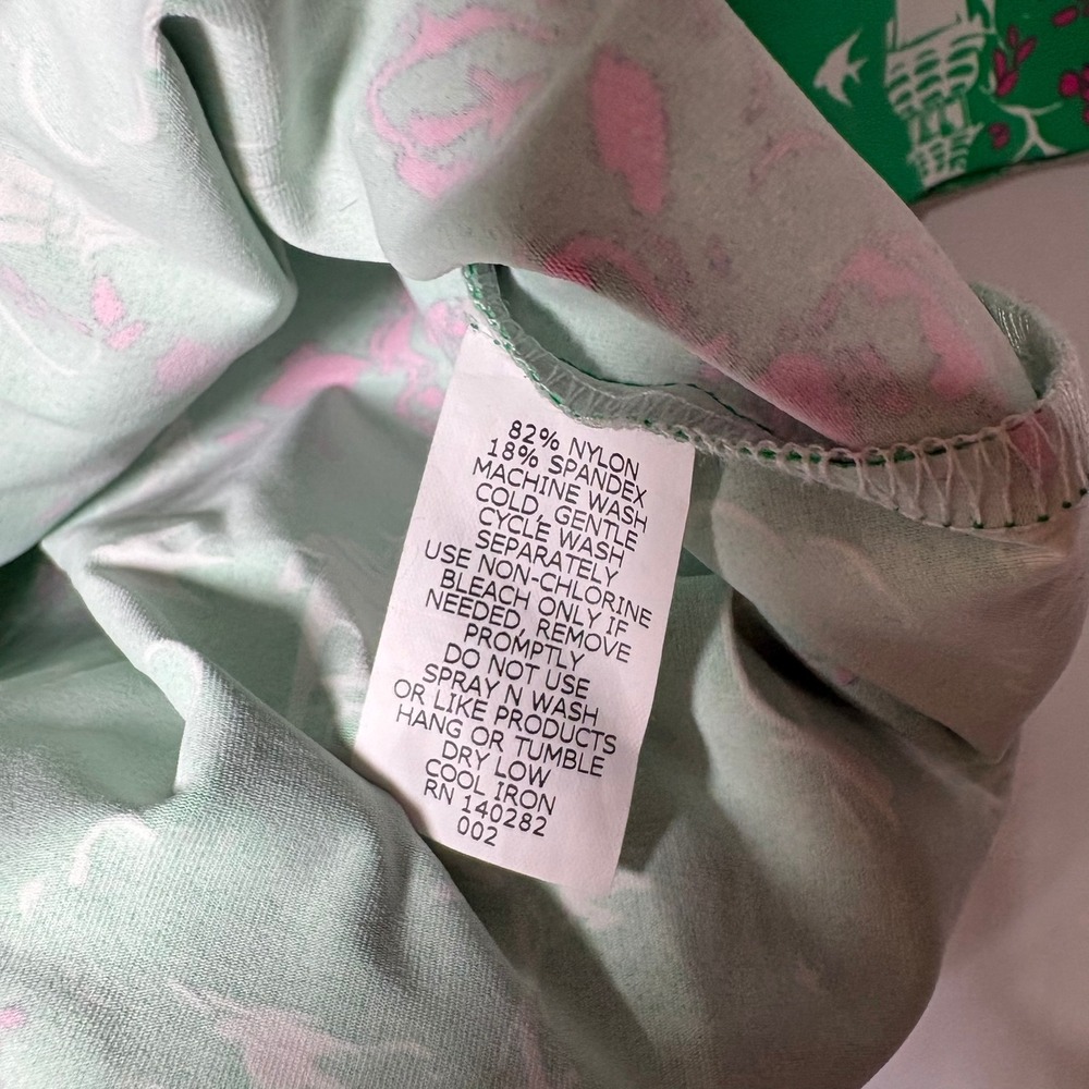 Katherine Way Green Chinoiserie Golf Tunic Top Womens 2XL Pink Floral Pagoda USA - Picture 2 of 7